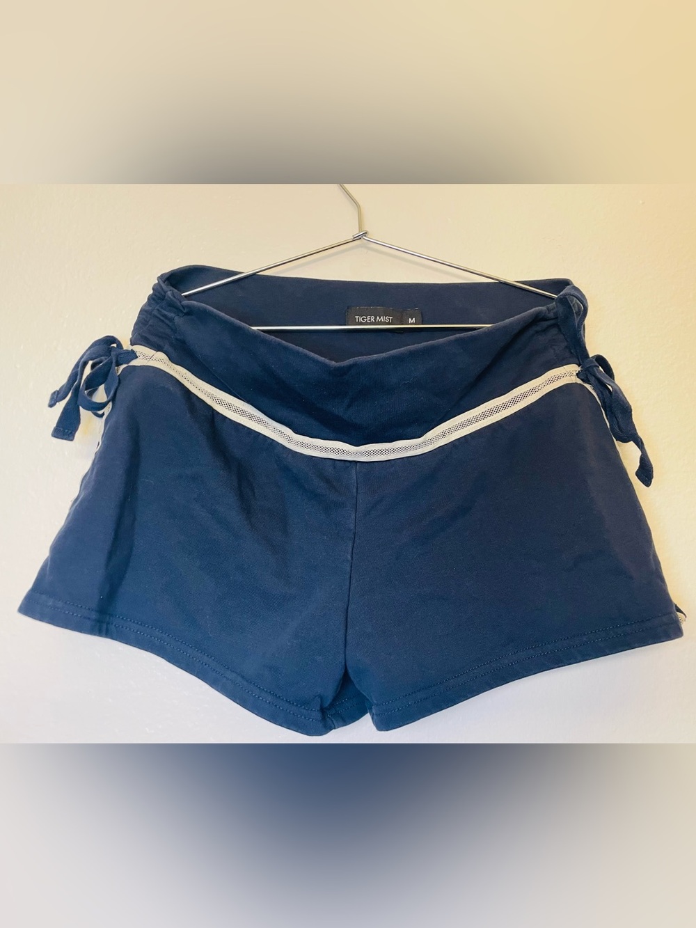Tiger Mist Women’s Navy Lounge Shorts Size M